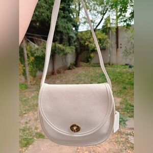 ❌SOLD FB❌ 🤍 100% Authentic VINTAGE Coach Watson Bag #9981 Bone color, year 1996